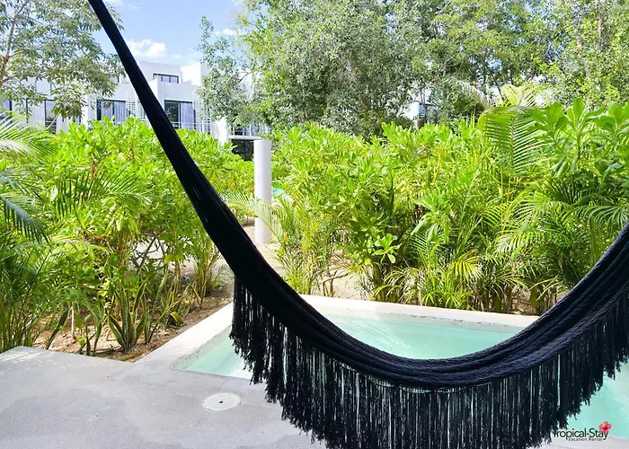 Jungle Private Pool King Bed Wifi 305 *