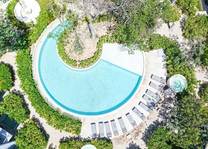 Jungle Private Pool King Bed Wifi 305 *